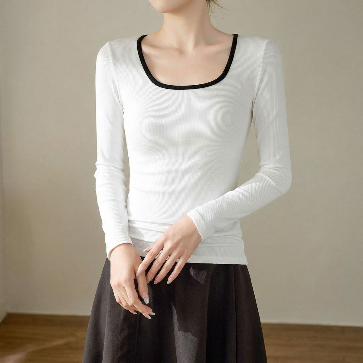Women's Long Sleeve Top with Square Neckline and Contrast Trim