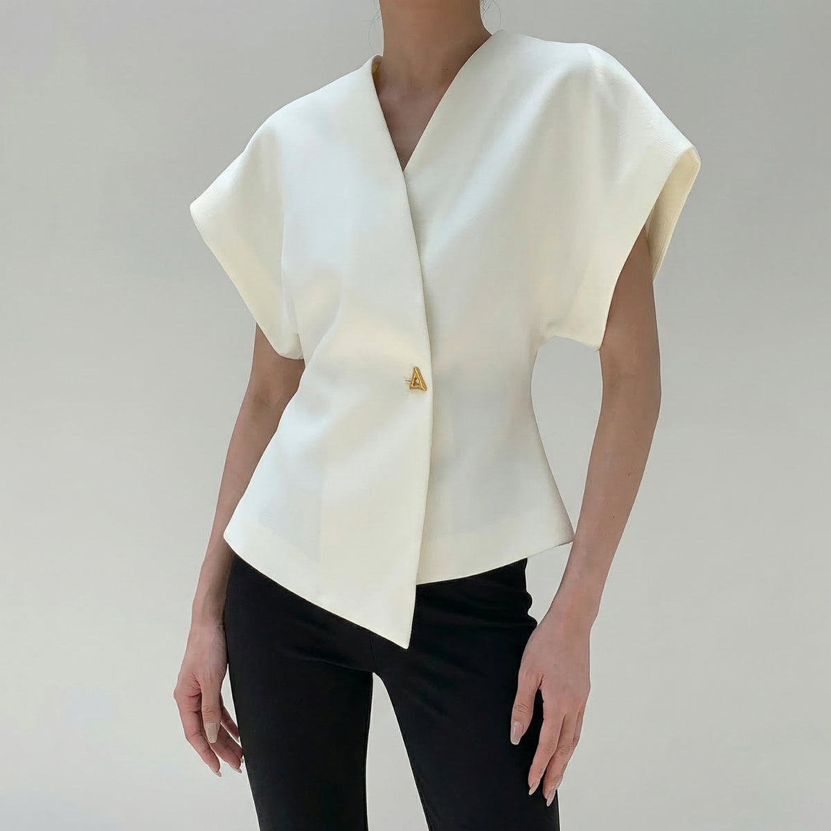 Women's V-Neck Top with Short Sleeves and Asymmetric Hem